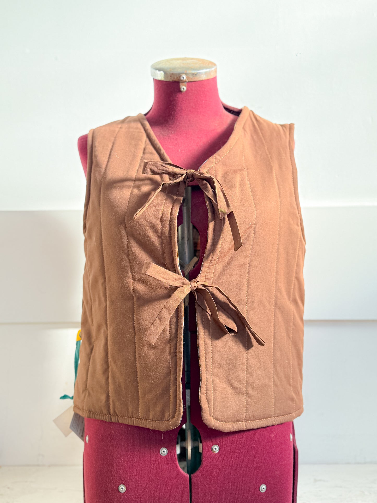 Cotton Quilted Vest - Beige Plaid